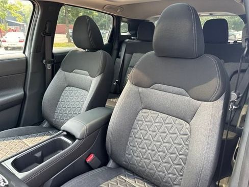 New 2025 Nissan Kicks SV w/ SV Premium Package image 5