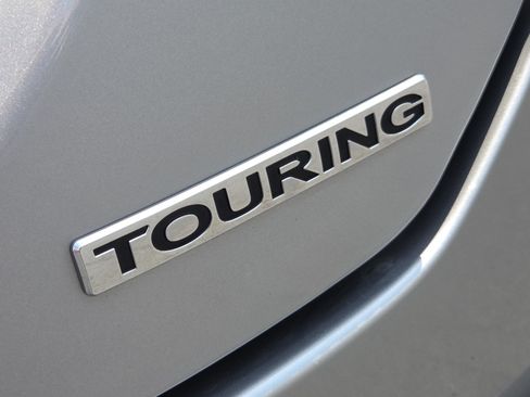 Certified 2023 Honda Pilot Touring image 18