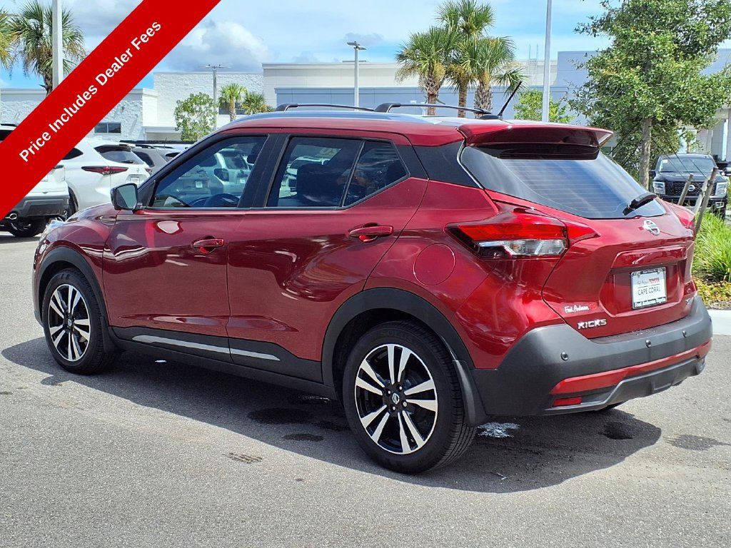 Used 2020 Nissan Kicks SR w/ SR Premium Package FWD image 6