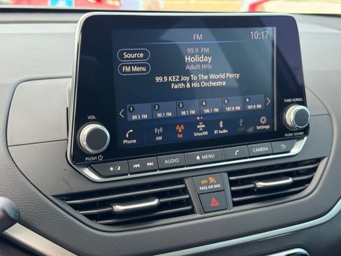 Used 2025 Nissan Altima 2.5 S image 28