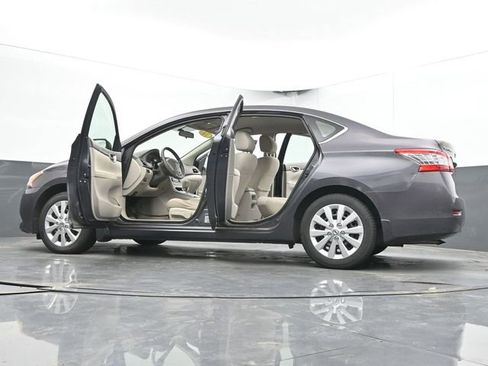 Used 2014 Nissan Sentra S FWD image 50