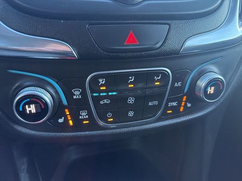 Certified 2019 Chevrolet Equinox LT image 28