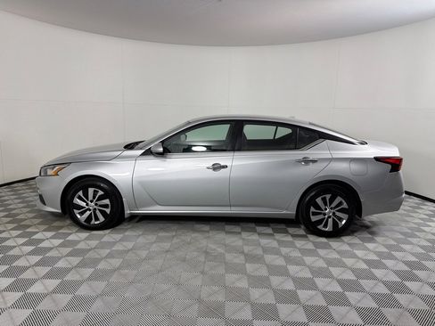 Used 2020 Nissan Altima 2.5 S AWD/4WD image 7