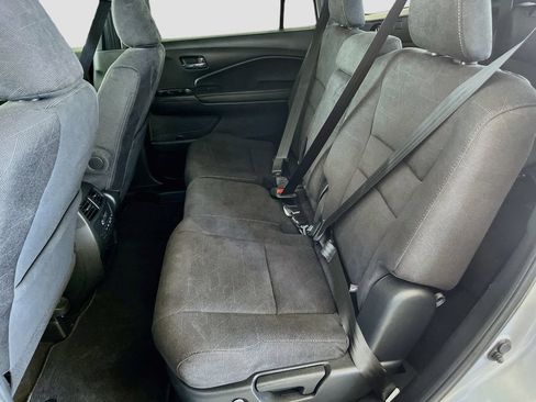 Used 2022 Honda Pilot Sport image 23