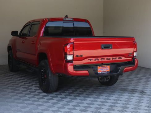 Used 2023 Toyota Tacoma SR5 w/ Technology Package AWD/4WD image 6