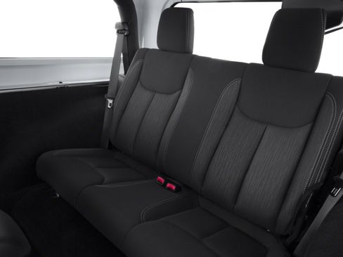 Used 2016 Jeep Wrangler Sahara w/ Connectivity Group AWD/4WD image 9