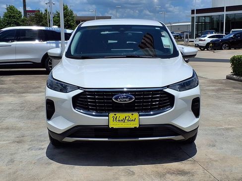 Used 2023 Ford Escape Active w/ Tech Pack #2 FWD image 6