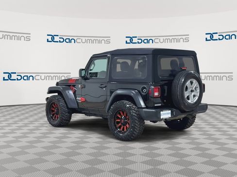 Used 2019 Jeep Wrangler Sport AWD/4WD image 6