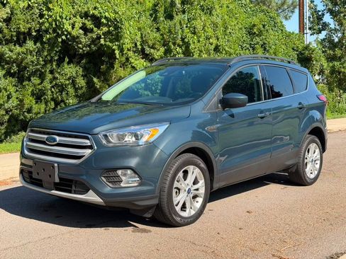 Used 2019 Ford Escape SEL AWD/4WD image 1