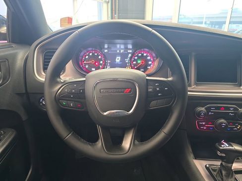 Used 2021 Dodge Charger SXT w/ Blacktop Package image 17
