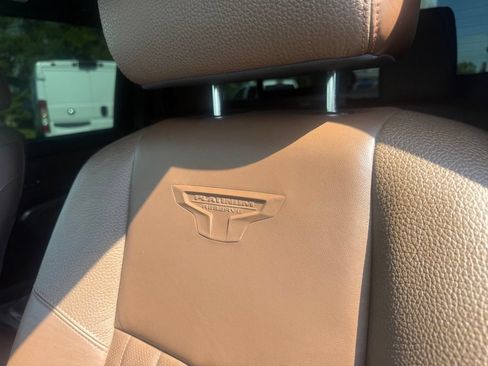 Used 2024 Nissan Titan Platinum Reserve w/ Moonroof Package RWD image 17