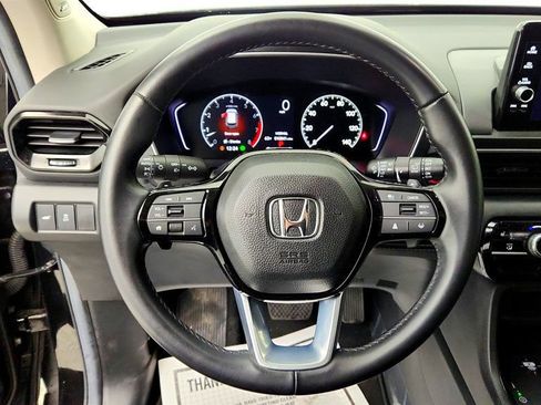Used 2025 Honda Pilot Touring image 14