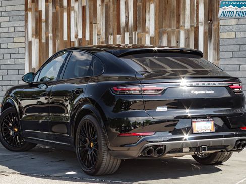 Used 2020 Porsche Cayenne Turbo w/ Towing Package w/o Hitch Ball AWD/4WD image 4