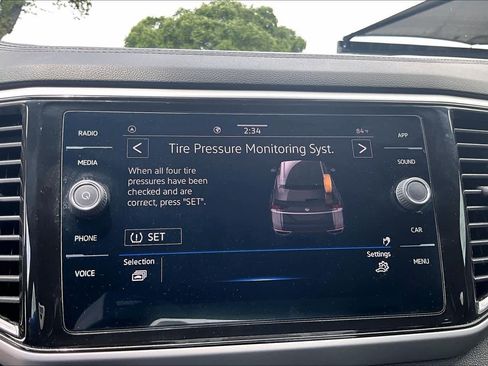 Used 2022 Volkswagen Atlas Cross Sport SE w/ Black Wheel Package FWD image 35