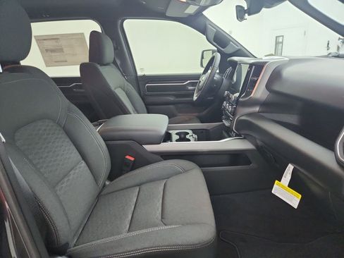 New 2026 RAM 1500 Big Horn AWD/4WD image 30