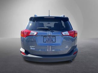 Used 2014 Toyota RAV4 LE AWD/4WD video 4