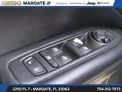 Used 2018 Jeep Compass Latitude w/ Popular Equipment Group FWD image 25