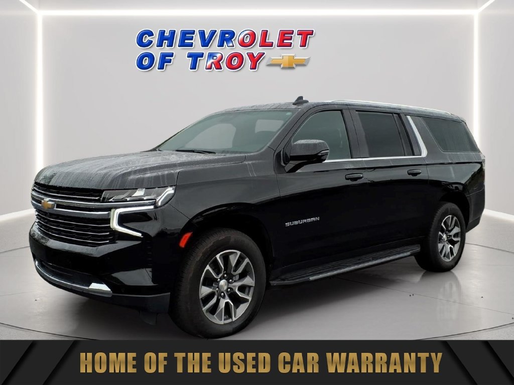 Used 2023 Chevrolet Suburban LT w/ LT Signature Plus Package AWD/4WD image 4