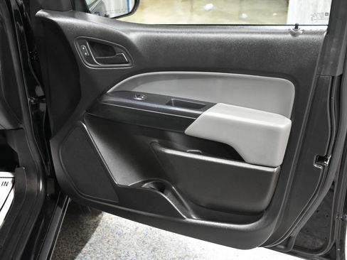 Used 2019 Chevrolet Colorado W/T w/ WT Convenience Package image 38