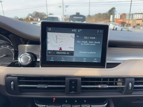 Used 2022 Lincoln Corsair FWD w/ Equipment Group 101A image 19