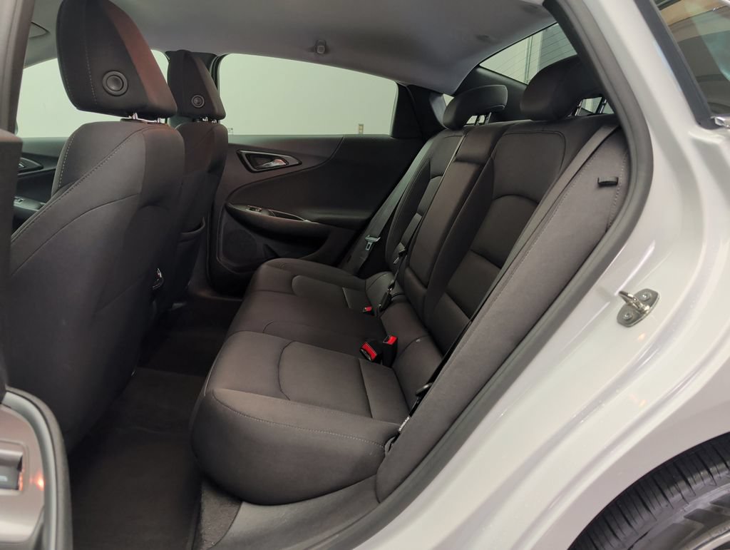Used 2024 Chevrolet Malibu LT FWD image 32