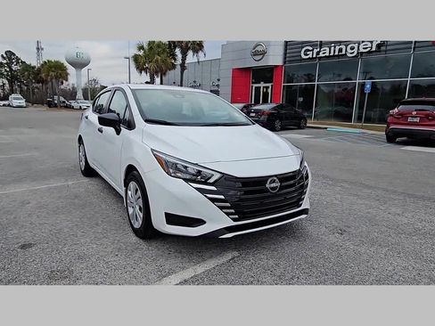 Used 2025 Nissan Versa S w/ Trunk Package image 19