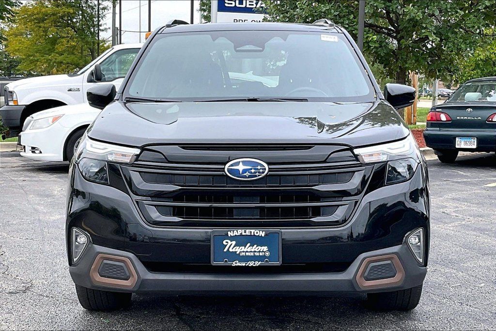 Used 2025 Subaru Forester Sport AWD/4WD image 2