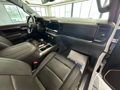 Used 2023 GMC Sierra 1500 SLT AWD/4WD image 18