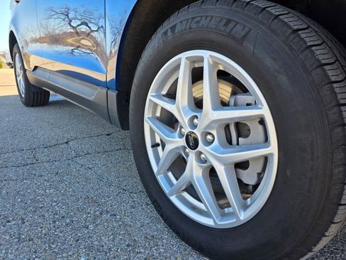 Used 2024 Ford Edge SEL w/ Convenience Package image 42