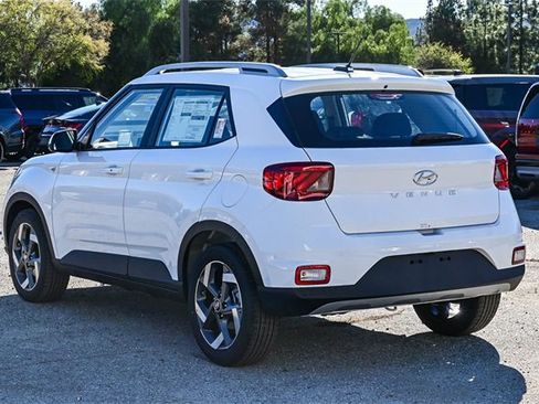 New 2026 Hyundai Venue SEL image 8