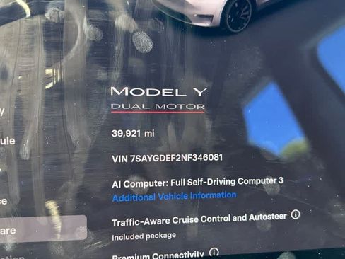 Used 2022 Tesla Model Y Performance AWD/4WD image 11