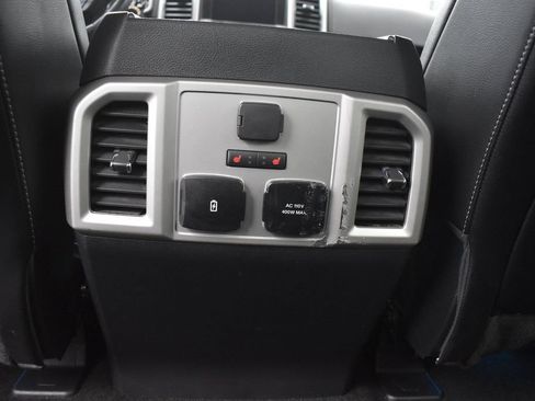 Used 2020 Ford F150 Lariat w/ Equipment Group 502A Luxury AWD/4WD image 25