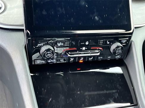 New 2025 Jeep Grand Cherokee L Limited w/ Black Appearance Package image 28