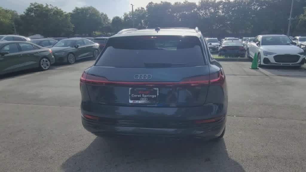 Certified 2024 Audi Q8 e-tron Premium AWD/4WD image 7