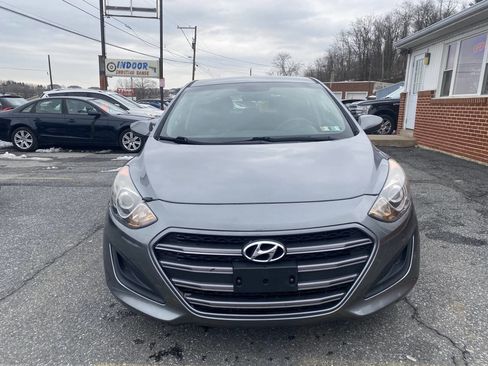 Used 2016 Hyundai Elantra GT image 3