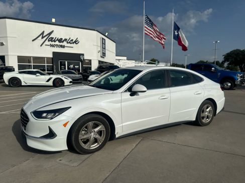 Used 2022 Hyundai Sonata SE FWD image 1