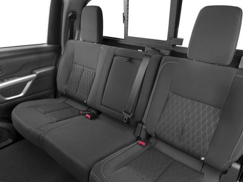 Used 2017 Nissan Titan SV AWD/4WD image 14