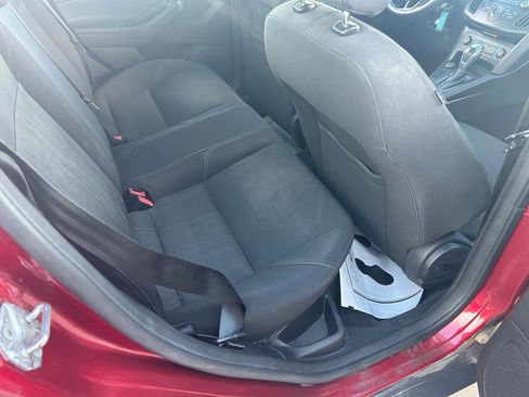 Used 2015 Ford Focus SE image 11