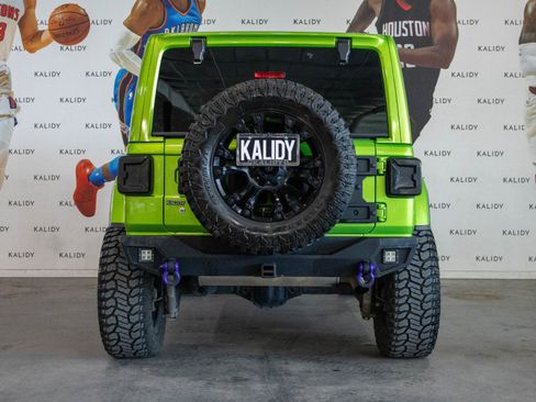 Used 2020 Jeep Wrangler Unlimited Sahara w/ Uconnect 4C Nav & Sound Group AWD/4WD image 23
