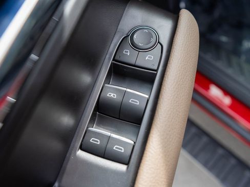 New 2026 GMC Canyon Denali image 17