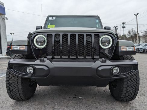 Used 2023 Jeep Gladiator Sport image 4