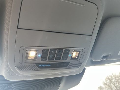 Used 2023 Ford Explorer XLT w/ Equipment Group 202A AWD/4WD image 29