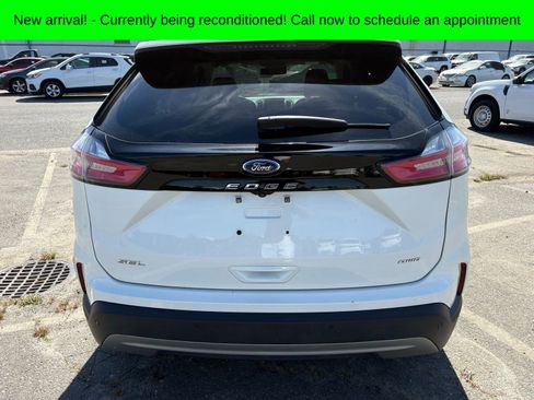 Used 2022 Ford Edge SEL w/ Convenience Package image 5