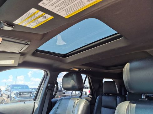 Used 2013 Ford Explorer XLT AWD/4WD image 17