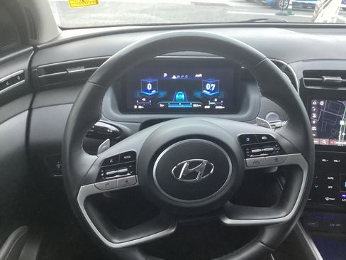 Used 2024 Hyundai Tucson Limited FWD image 2
