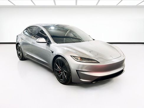 Used 2024 Tesla Model 3 Performance image 3