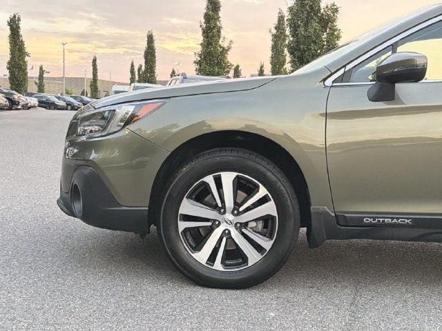 Used 2019 Subaru Outback 2.5i Limited w/ Popular Package #2 AWD/4WD image 9