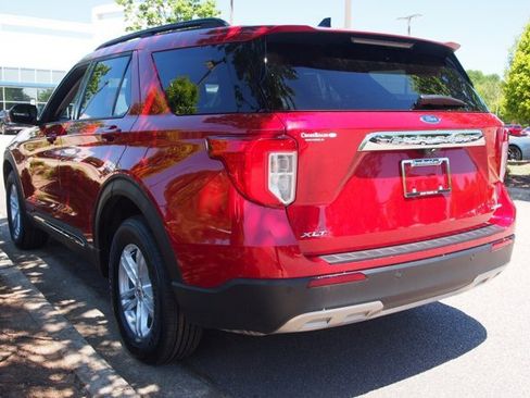 Certified 2023 Ford Explorer XLT w/ Equipment Group 202A AWD/4WD image 5