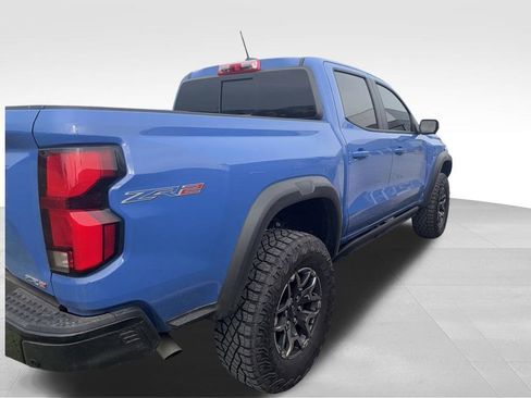 Used 2026 Chevrolet Colorado ZR2 w/ Technology Package AWD/4WD image 19
