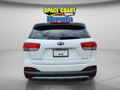 Used 2017 Kia Sorento EX w/ EX Advanced Touring Package